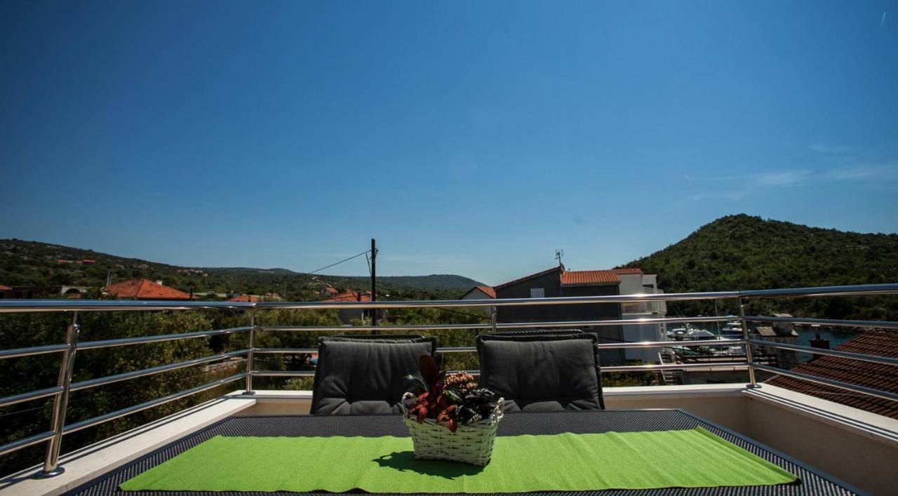 Apartments Bepo Rogoznica  Extérieur photo